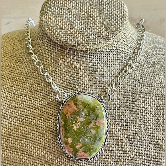Unakite Jasper Pendant Necklace - Picture 7 of 13